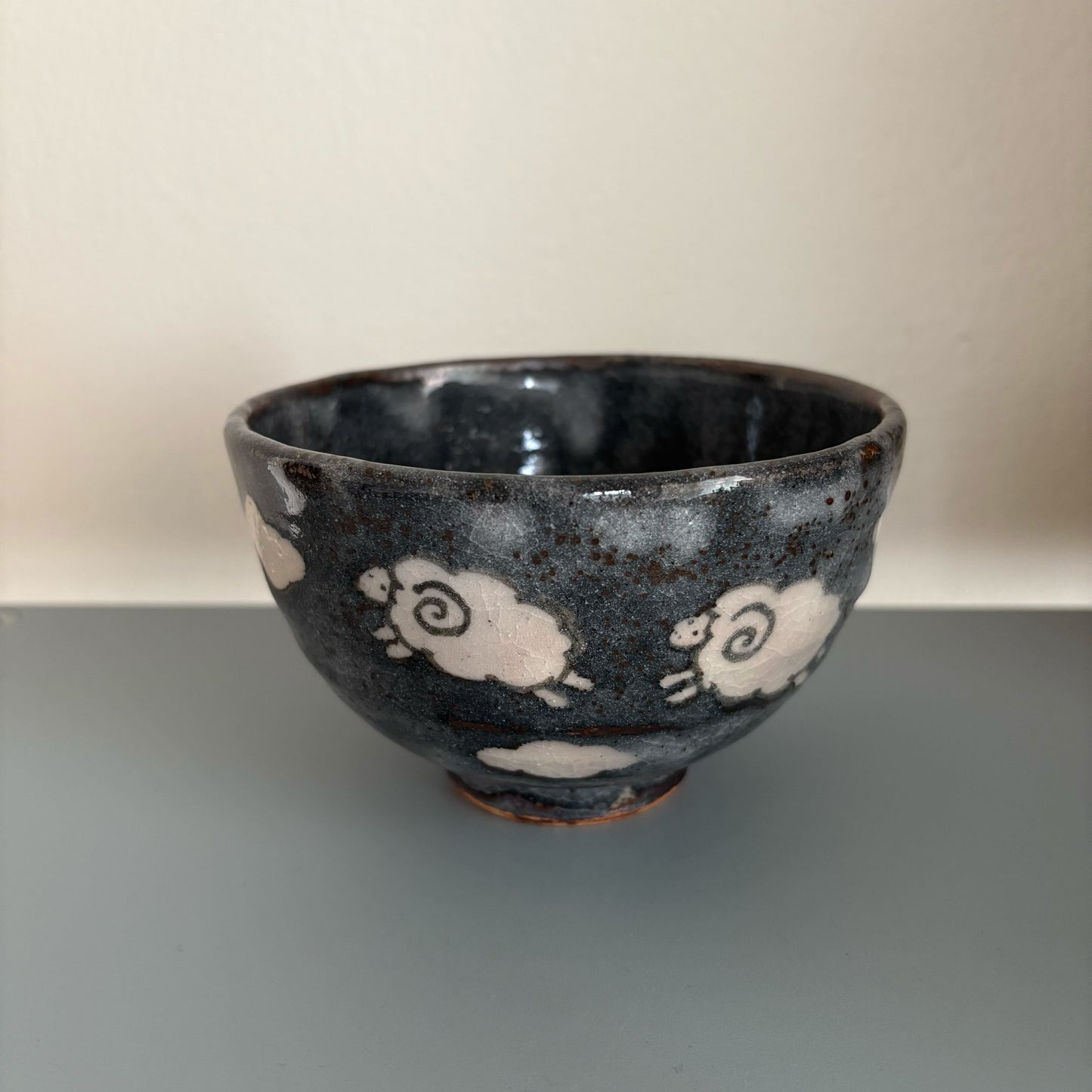 Shino Matcha Bowl “Sheep”